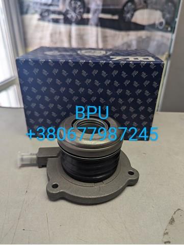 Робочий циліндр зчеплення в зборі з вижимним підшипником LR014290 HOTBRAY
