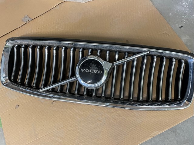 Решітка 31698382 VOLVO