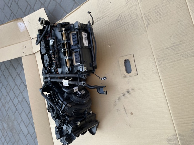 Радіатор опалювача салону 32392952 VOLVO