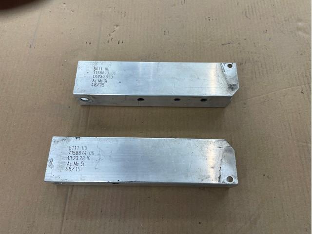 Швелер переднього бампера 51117158873 BMW