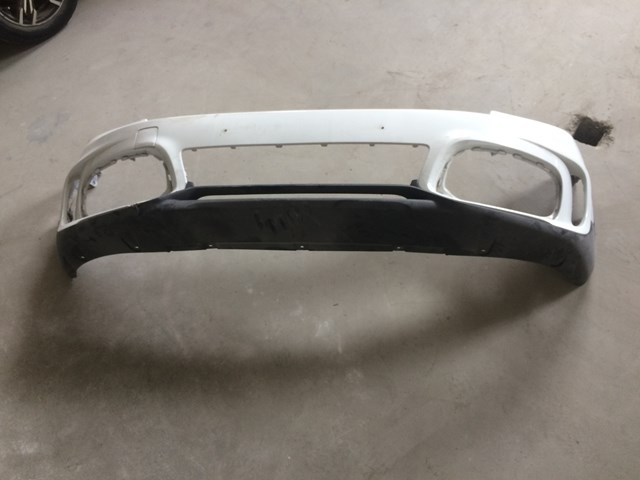 Бампер передній 51117478628 BMW