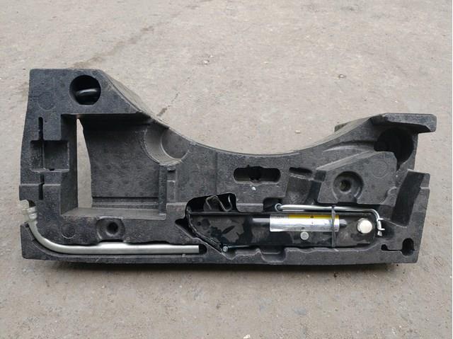 Скринька для інструментів 3C5012115D VAG