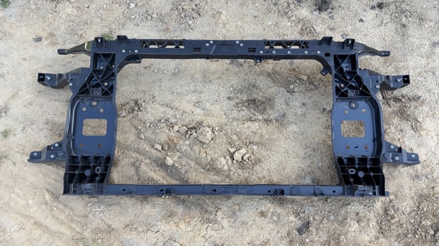 Панель передня 64101N7500 HYUNDAI