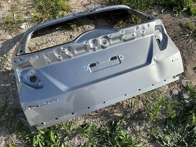 Задня ляда 72800N7010 HYUNDAI