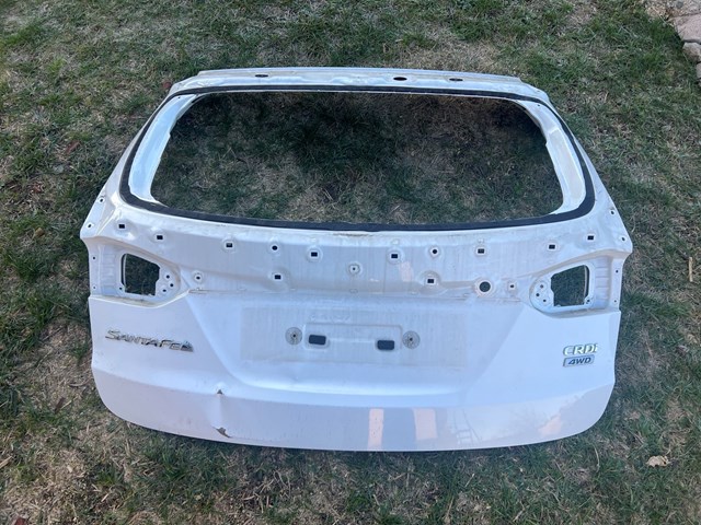 П'яті двері 737002W020 HYUNDAI