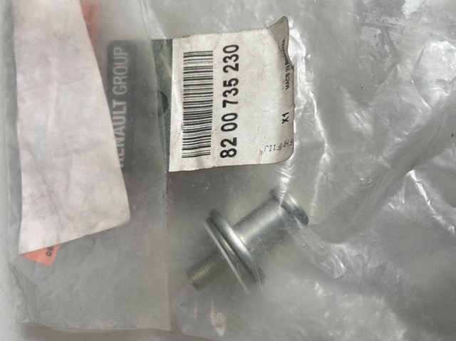 Фіксатор/петля (зацеп) замка дверей передньої 8200735230 RENAULT