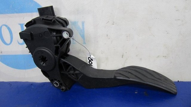 Педаль акселератора Nissan Qashqai 2