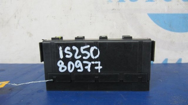 Блок реле lexus gs300 gs350 gs430 gs450h 06-11 82641-30250