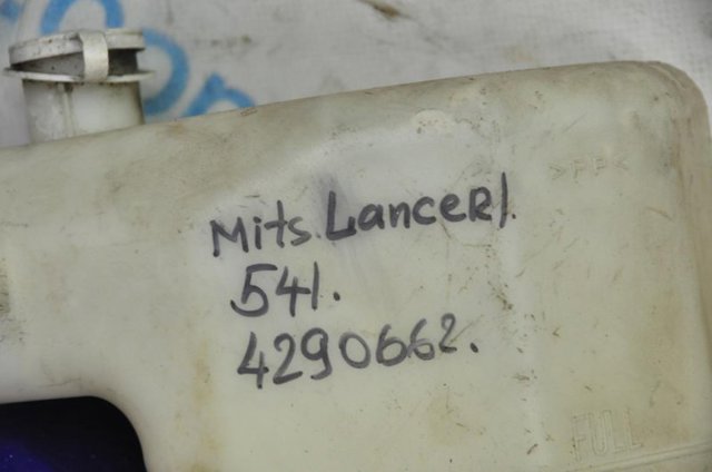 Бачок для води Mitsubishi ASX