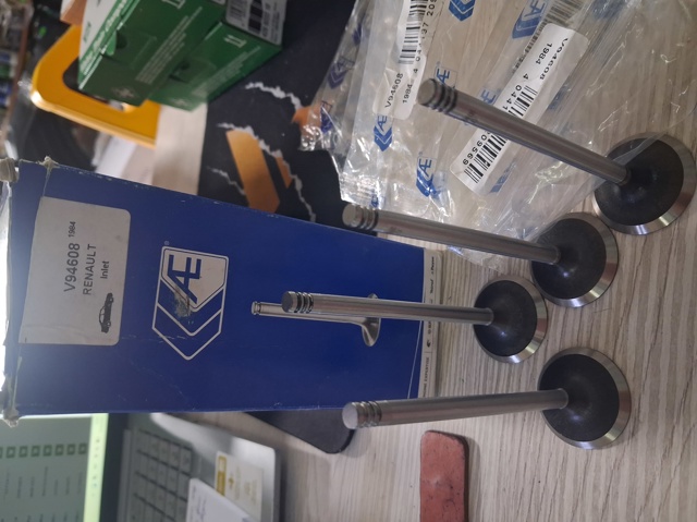 Клапана і штовхачі V94608 AE