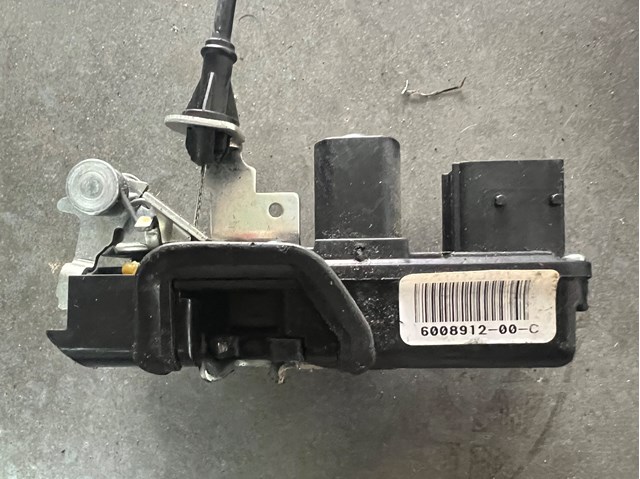 Внутрішній дверний замок 600891200C TESLA