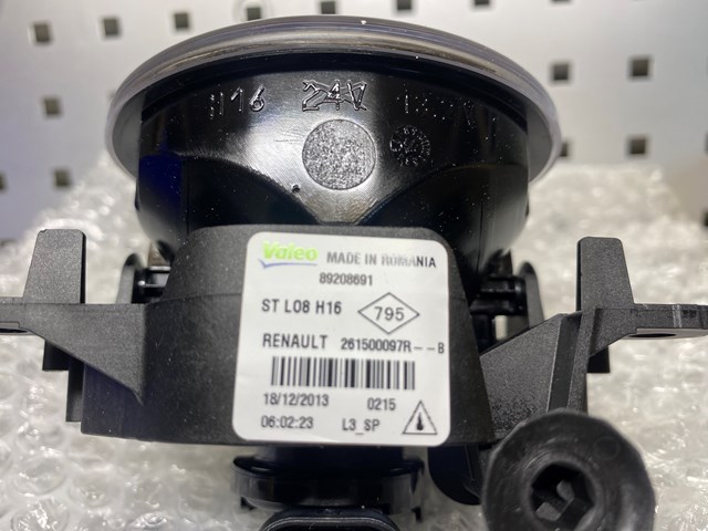 Фара протитуманна, ліва=права 261500097R RENAULT