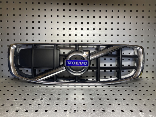 Захисна решітка радіатора 31283903 VOLVO