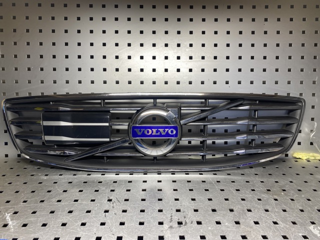 Облицювання радіатора 31383596 VOLVO