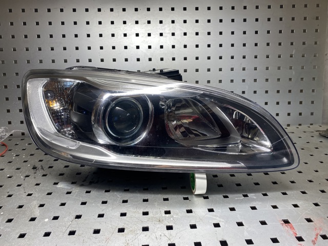 Права блок фара 31395903 VOLVO