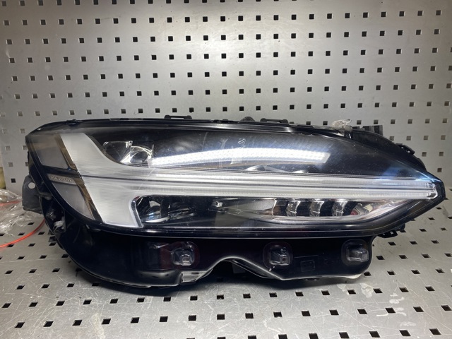 32228683 Volvo