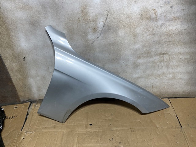 Переднє праве крило 41007438440 BMW