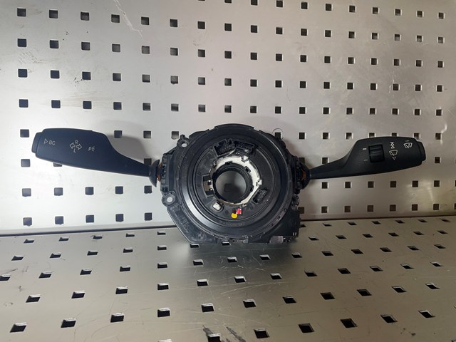 Перемикач підрульовий 9253746 BMW