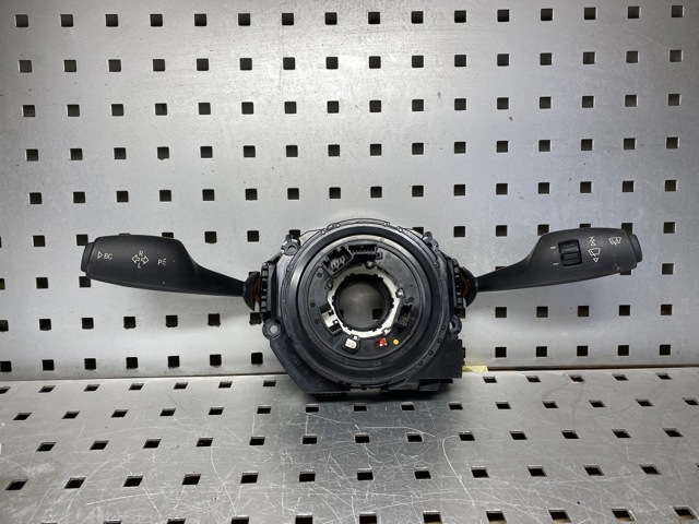 Перемикач підрульовий 9351140 BMW