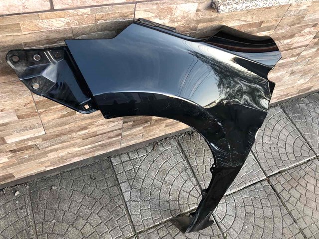 Переднє ліве крило 5380202190 TOYOTA