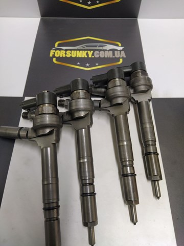 Форсунка паливна 0445110118 OPEL