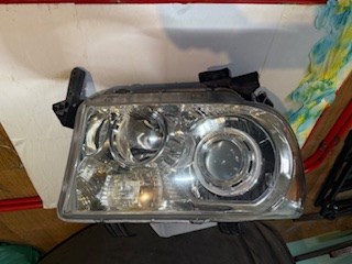 Права блок фара 811100C051 TOYOTA