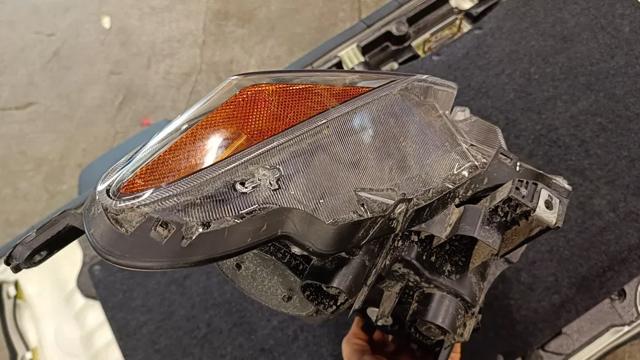 Фара основна ліва 8118542670 TOYOTA