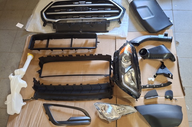 Ліва протитуманна фара GN1Z13200AE КИТАЙ