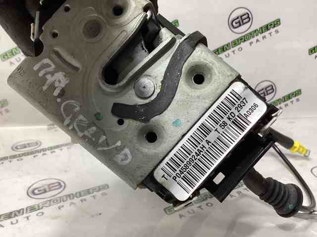 Замок двері правої передньої 04589924AH CHRYSLER