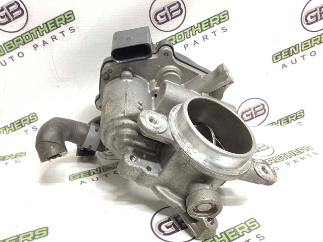 Дросільна заслінка в зборі 04L128063P VAG