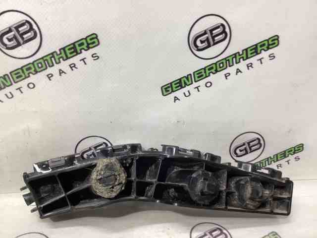 Кріплення бампера 05182597AC CHRYSLER