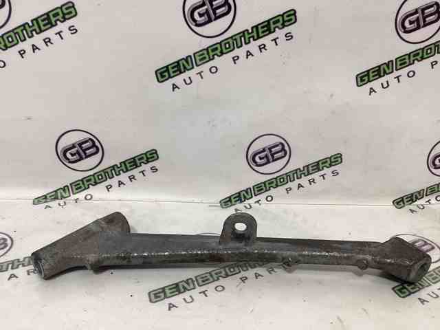 Кронштейн впускного колектора 06L129723C VAG