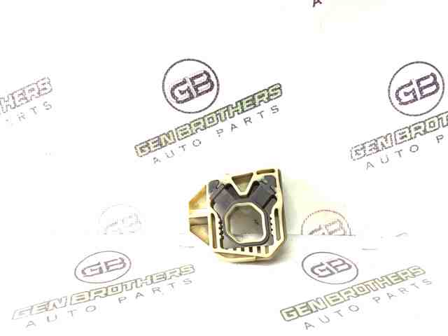 Подушка кріплення радіатора верхня 1K0121367P VAG