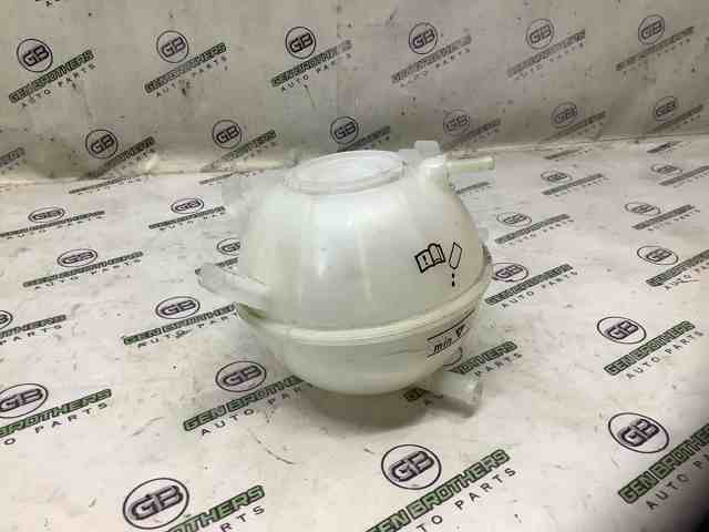 Бачок розширювальний 1K0121407F VAG