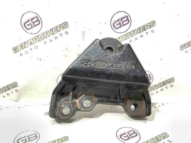 Кронштейн подушки (опори) двигуна, правої 21825C1000 HYUNDAI