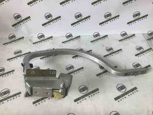Кріплення кришки багажника 5C6827301B VAG