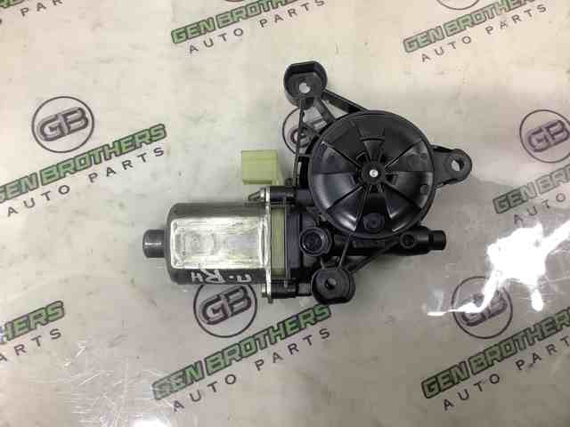 Двигун склопідіймача двері передньої, правої 5Q0959802C PORSCHE