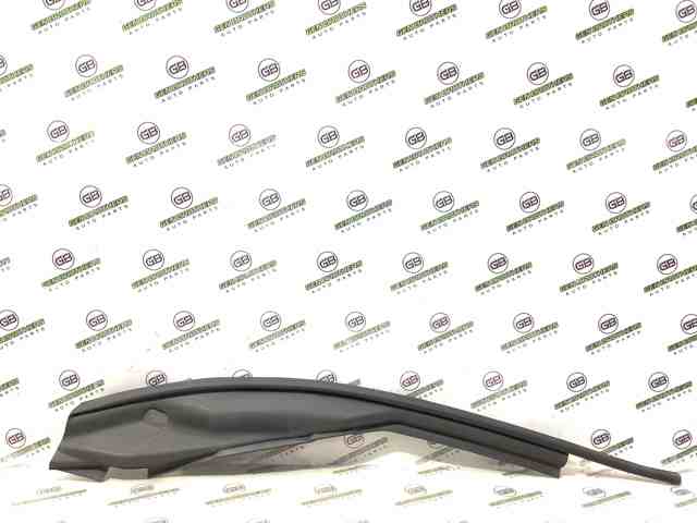 Ущільнювач крила 658204GA0A NISSAN