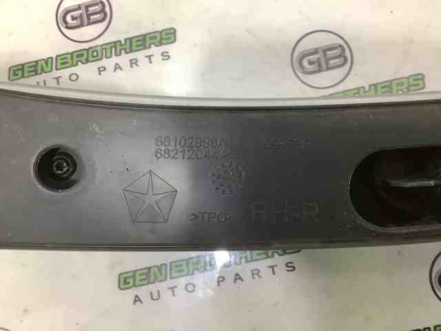 Рейлінг даху правий 68102996AF CHRYSLER