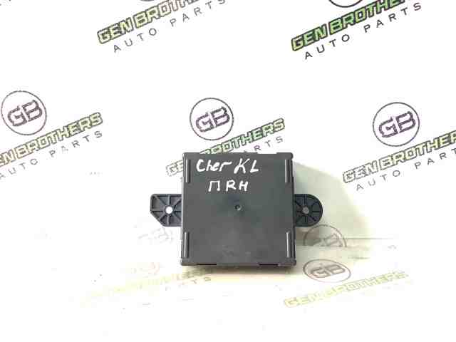 Блок комфорту передніх дверей 68111320AG CHRYSLER