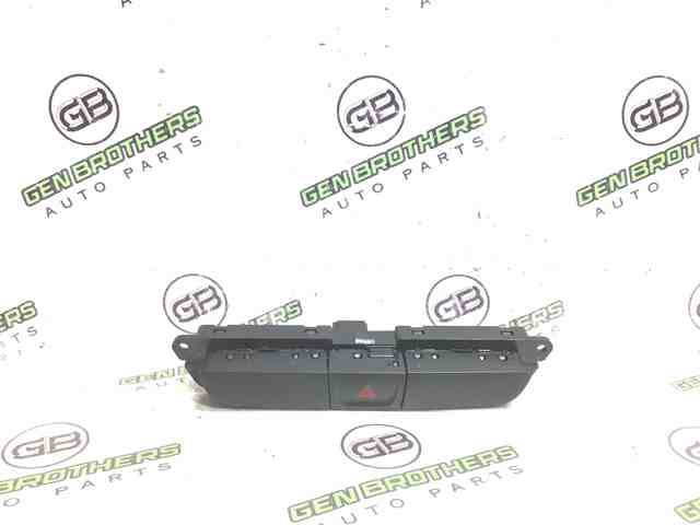 Блок кнопок центральної консолі 68160143AA CHRYSLER