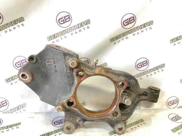 Цапфа поворотного кулака 68246619AA CHRYSLER