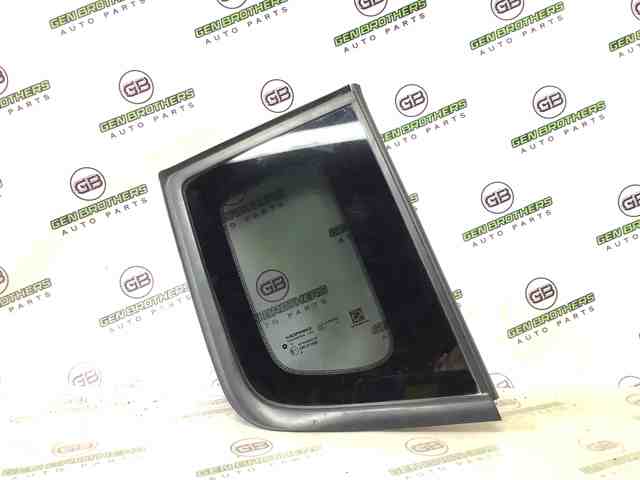 Стукло багажника, праве 68255559AA CHRYSLER