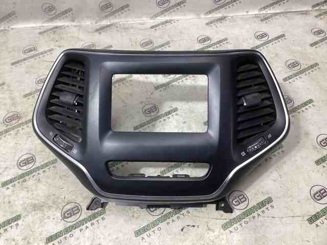 Вентиляція передка 6AS061Z6AB CHRYSLER