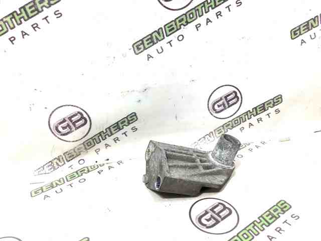 Подушка радіатора охолодження, нижня 7P0121079 VAG