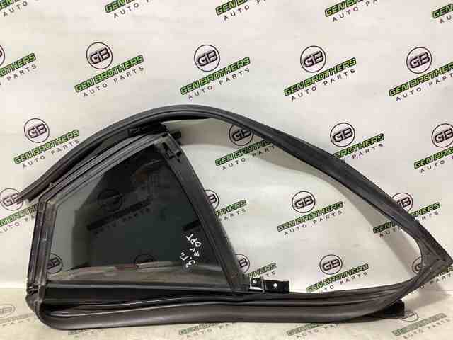 Куточок задніх лівих дверей 834272T000 HYUNDAI