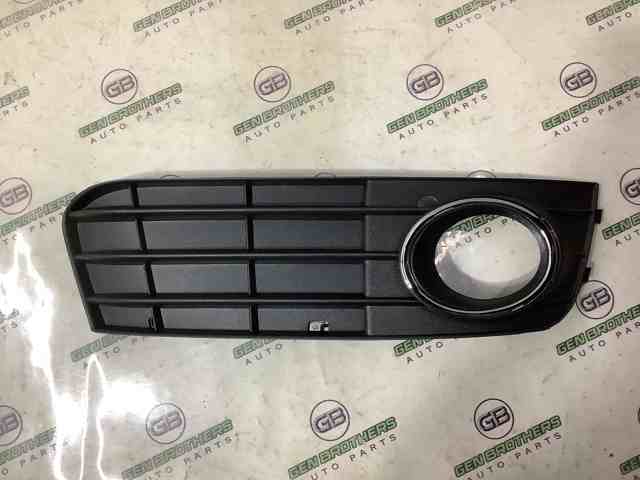 Решітка 8KD807682 VAG