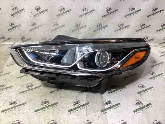 Фара ліва 92101C2500 HYUNDAI