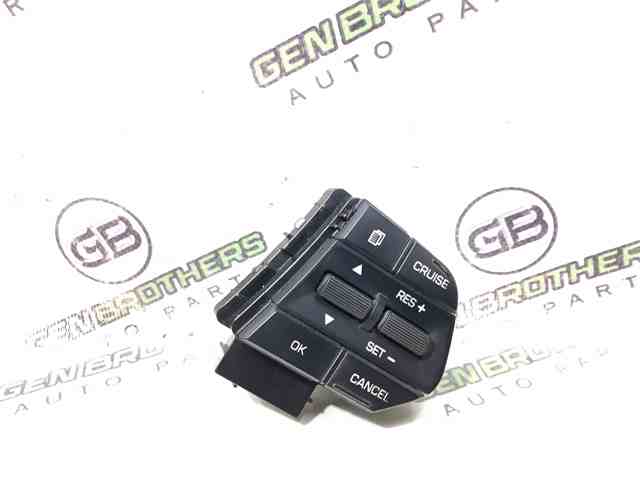 Блок кнопкових перемикачів кермового колеса 96700C1510 HYUNDAI