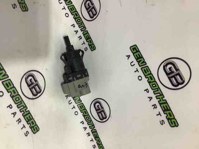 Датчик включення стопсигналу LR032956 LAND ROVER